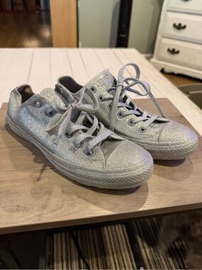 Converse Women's Low-Top Glitter Sneakers in Silver